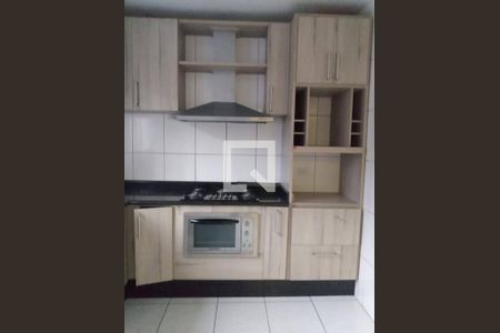 Casa à venda com 112m², 2 quartos e 2 vagas Casa à venda com 112m², 2 quartos e 2 vagasCozinha