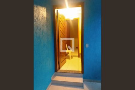Casa à venda com 112m², 2 quartos e 2 vagas Casa à venda com 112m², 2 quartos e 2 vagasCorredor