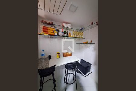 Apartamento para alugar com 100m², 2 quartos e 1 vaga Apartamento para alugar com 100m², 2 quartos e 1 vagaÁrea de Serviço