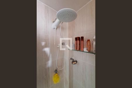 Apartamento para alugar com 100m², 2 quartos e 1 vaga Apartamento para alugar com 100m², 2 quartos e 1 vagaBanheiro da Suíte