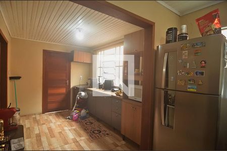 Casa à venda com 70m², 2 quartos e 3 vagas Casa à venda com 70m², 2 quartos e 3 vagasCozinha