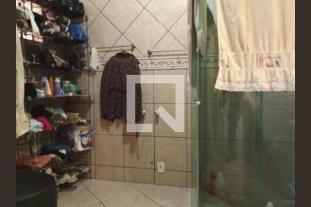 Casa à venda com 360m², 4 quartos e 6 vagas Casa à venda com 360m², 4 quartos e 6 vagasBanheiro