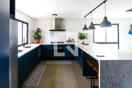 Apartamento à venda com 300m², 4 quartos e 4 vagas Apartamento à venda com 300m², 4 quartos e 4 vagasCozinha