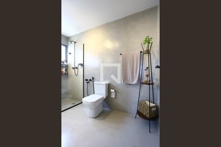 Apartamento à venda com 300m², 4 quartos e 4 vagas Apartamento à venda com 300m², 4 quartos e 4 vagasBanheiro da Suíte 4