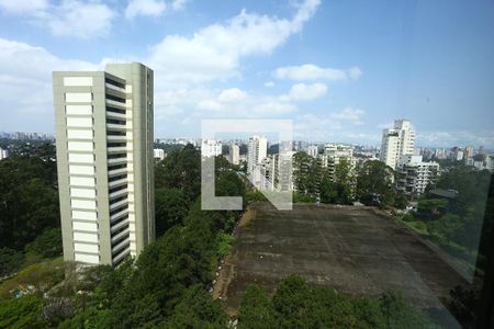 Apartamento à venda com 300m², 4 quartos e 4 vagas Apartamento à venda com 300m², 4 quartos e 4 vagasvista