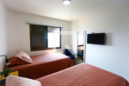 Apartamento à venda com 300m², 4 quartos e 4 vagas Apartamento à venda com 300m², 4 quartos e 4 vagasBanheiro da Suíte 3