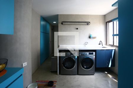 Apartamento à venda com 300m², 4 quartos e 4 vagas Apartamento à venda com 300m², 4 quartos e 4 vagasÁrea de Serviço