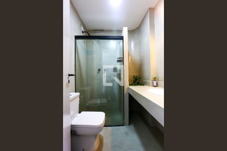 Apartamento à venda com 300m², 4 quartos e 4 vagas Apartamento à venda com 300m², 4 quartos e 4 vagasBanheiro da Suíte 1