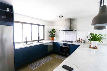 Apartamento à venda com 300m², 4 quartos e 4 vagas Apartamento à venda com 300m², 4 quartos e 4 vagasCozinha