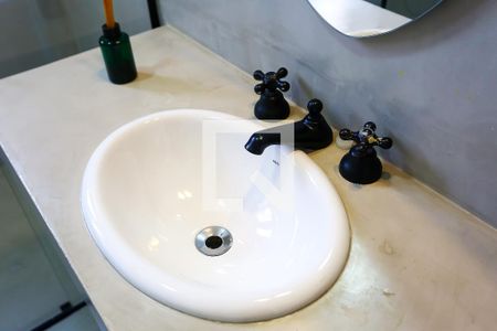 Apartamento à venda com 300m², 4 quartos e 4 vagas Apartamento à venda com 300m², 4 quartos e 4 vagasBanheiro da Suíte 3