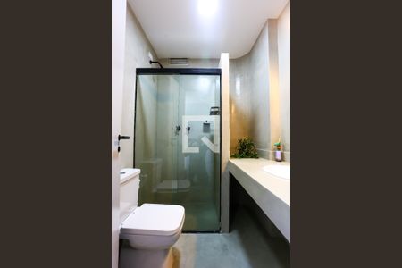 Apartamento à venda com 300m², 4 quartos e 4 vagas Apartamento à venda com 300m², 4 quartos e 4 vagasBanheiro da Suíte 1