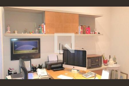 Casa à venda com 530m², 4 quartos e 6 vagas