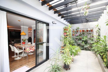 Casa à venda com 250m², 4 quartos e 3 vagasQuintal