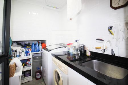 Casa à venda com 250m², 4 quartos e 3 vagasÁrea de Serviço