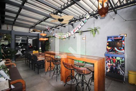 Casa à venda com 250m², 4 quartos e 3 vagasChurrasqueira