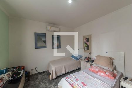 Casa de condomínio à venda com 550m², 5 quartos e 6 vagas Casa de condomínio à venda com 550m², 5 quartos e 6 vagasSuíte 2