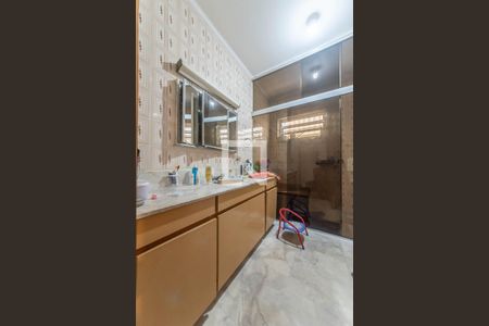 Casa de condomínio à venda com 550m², 5 quartos e 6 vagas Casa de condomínio à venda com 550m², 5 quartos e 6 vagasBanheiro Social