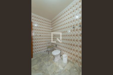 Casa de condomínio à venda com 550m², 5 quartos e 6 vagas Casa de condomínio à venda com 550m², 5 quartos e 6 vagasBanheiro da Suíte 1