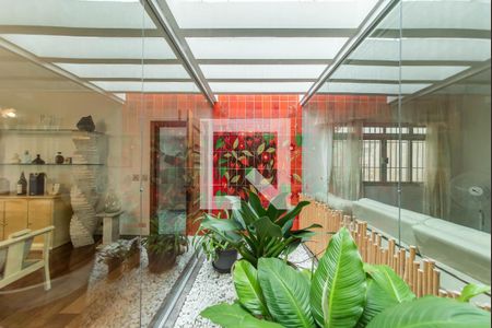 Casa de condomínio à venda com 550m², 5 quartos e 6 vagas Casa de condomínio à venda com 550m², 5 quartos e 6 vagasJardim de Inverno