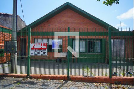 Casa à venda com 120m², 3 quartos e 2 vagasFachada