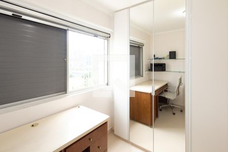 Quarto de apartamento à venda com 2 quartos, 72m² em Vila Nova Conceição, São Paulo