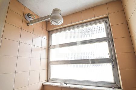 Apartamento para alugar com 60m², 2 quartos e 1 vaga Apartamento para alugar com 60m², 2 quartos e 1 vagaBanheiro