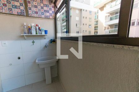 Apartamento à venda com 119m², 3 quartos e 2 vagas Apartamento à venda com 119m², 3 quartos e 2 vagasÁrea de Serviço