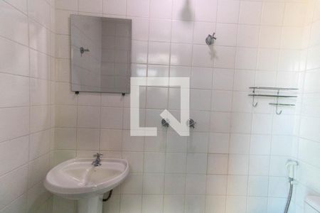 Apartamento à venda com 119m², 3 quartos e 2 vagas Apartamento à venda com 119m², 3 quartos e 2 vagasBanheiro de serviço