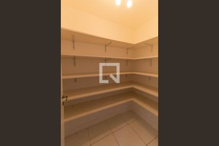 Apartamento à venda com 119m², 3 quartos e 2 vagas Apartamento à venda com 119m², 3 quartos e 2 vagasDespensa