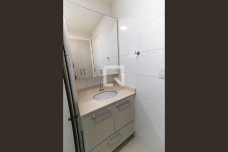 Apartamento à venda com 119m², 3 quartos e 2 vagas Apartamento à venda com 119m², 3 quartos e 2 vagasBanheiro da Suíte 2