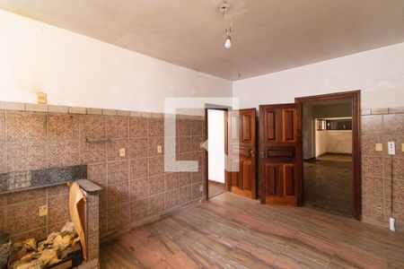 Casa à venda com 357m², 4 quartos e 8 vagasCozinha