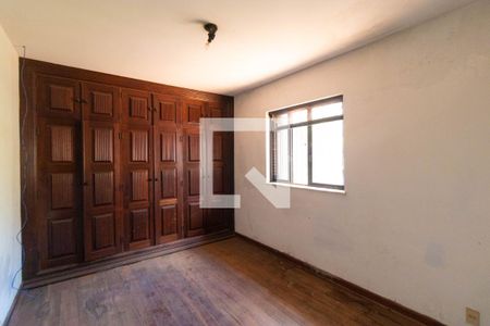 Casa à venda com 357m², 4 quartos e 8 vagasQuarto 02