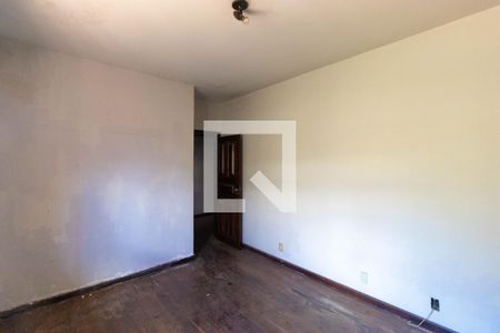 Casa à venda com 357m², 4 quartos e 8 vagasQuarto 02