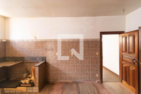 Casa à venda com 357m², 4 quartos e 8 vagasCozinha