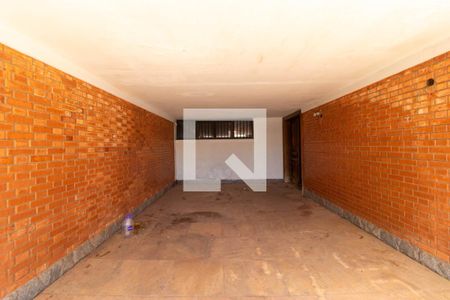 Casa à venda com 357m², 4 quartos e 8 vagasGaragem