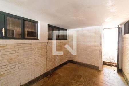 Casa à venda com 357m², 4 quartos e 8 vagasSalas