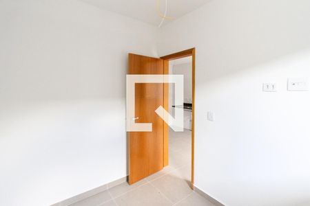Quarto 1 de apartamento para alugar com 2 quartos, 38m² em Vila Antonieta, São Paulo