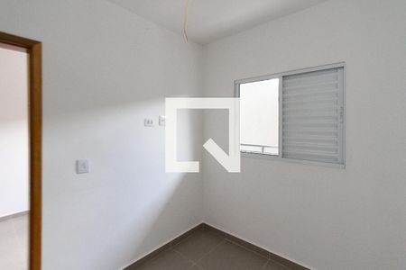 Quarto 1 de apartamento para alugar com 2 quartos, 38m² em Vila Antonieta, São Paulo
