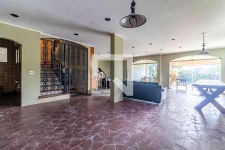 Casa à venda com 382m², 4 quartos e 4 vagas Casa à venda com 382m², 4 quartos e 4 vagasSalão de Festas