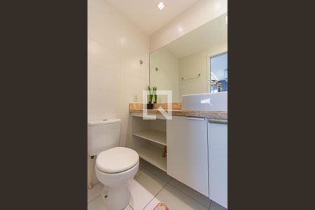 Apartamento à venda com 78m², 2 quartos e 1 vaga Apartamento à venda com 78m², 2 quartos e 1 vagaBanheiro