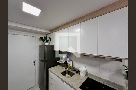 Cozinha de apartamento para alugar com 1 quarto, 26m² em Jardim Mirante, São Paulo