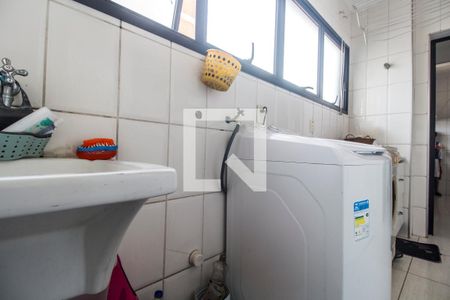 Apartamento à venda com 202m², 4 quartos e 3 vagas Apartamento à venda com 202m², 4 quartos e 3 vagasÁrea de Serviço