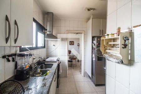 Apartamento à venda com 202m², 4 quartos e 3 vagas Apartamento à venda com 202m², 4 quartos e 3 vagasCozinha