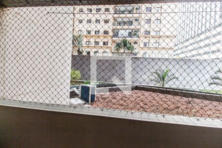 Apartamento à venda com 202m², 4 quartos e 3 vagas Apartamento à venda com 202m², 4 quartos e 3 vagasVista da Suíte 2