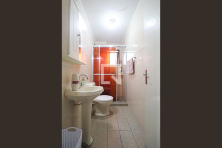 Apartamento para alugar com 60m², 2 quartos e sem vagaBanheiro