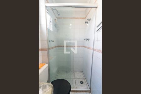 Apartamento à venda com 55m², 2 quartos e 2 vagas Apartamento à venda com 55m², 2 quartos e 2 vagasBanheiro Social Detalhe
