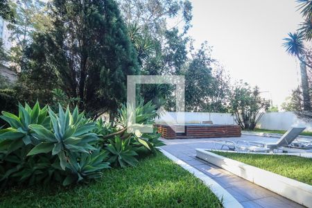 Apartamento para alugar com 40m², 2 quartos e 1 vaga Apartamento para alugar com 40m², 2 quartos e 1 vagaÁrea comum - Piscina
