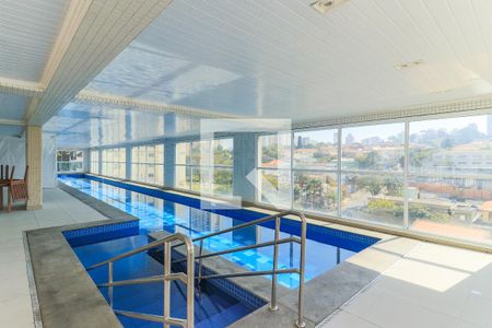 Apartamento à venda com 34m², 1 quarto e sem vaga Apartamento à venda com 34m², 1 quarto e sem vagaÁrea comum - Piscina Coberta