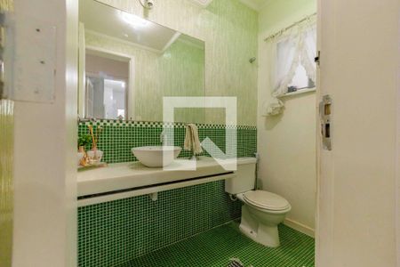 Casa de condomínio à venda com 329m², 4 quartos e 2 vagas Casa de condomínio à venda com 329m², 4 quartos e 2 vagasLavabo