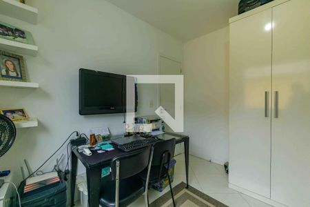 Casa de condomínio à venda com 329m², 4 quartos e 2 vagas Casa de condomínio à venda com 329m², 4 quartos e 2 vagasQuarto